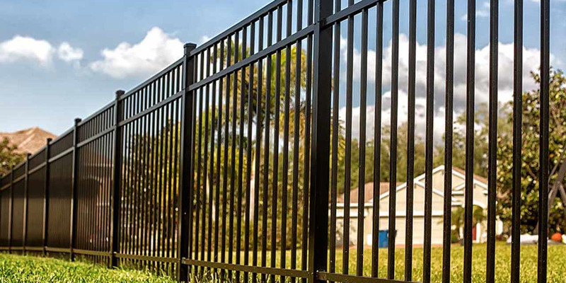 Aluminum Fence in Clarksville, Tennessee